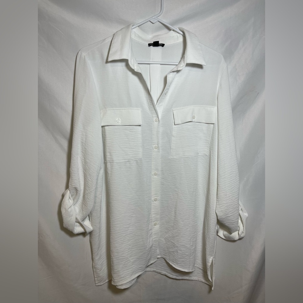 Hilary Radley White Casual Button Down Shirt
